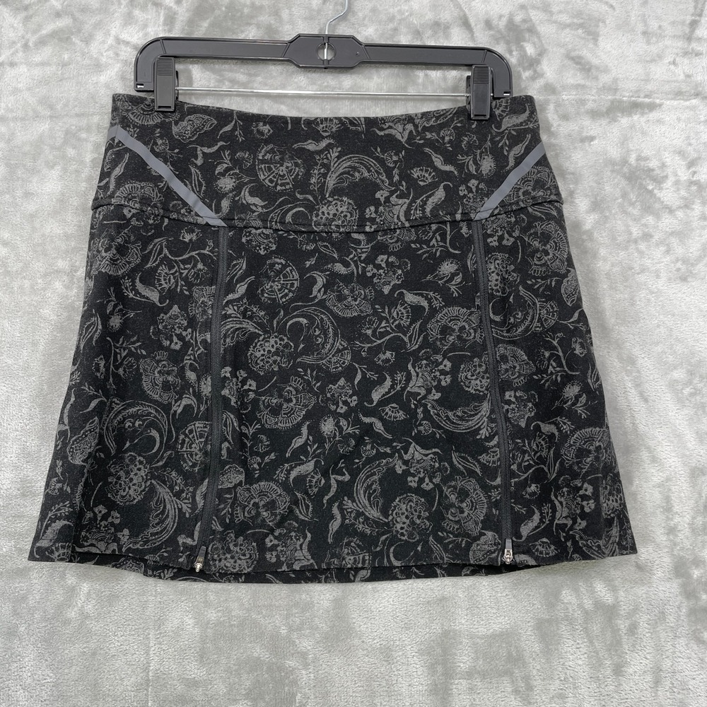 Title Nine Skirt Down Low Velo Women Sz M Black Gray Paisley Reflective Stretch